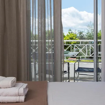 Christina * Katsíngrion