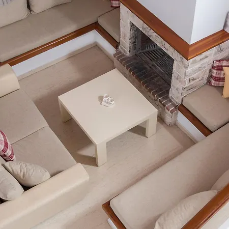 Christina * Katsíngrion