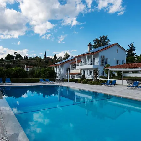 וילה Christina *