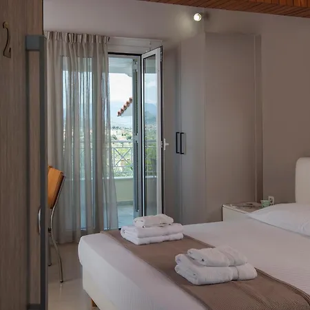 Christina * Katsíngrion