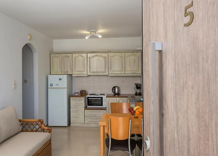 Christina * Agios Adhrianos