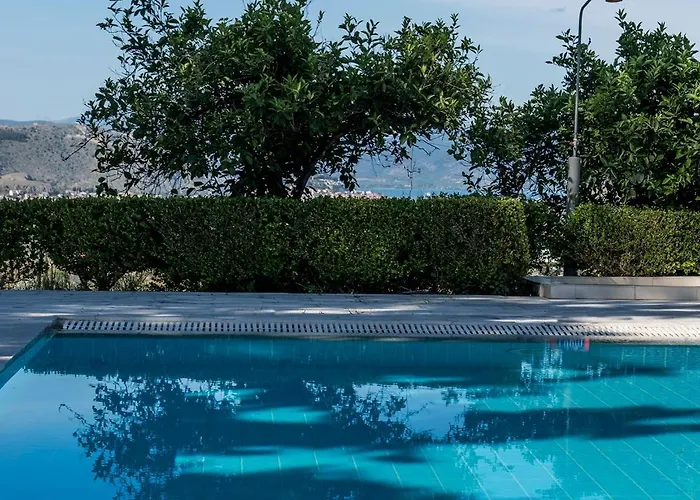 Christina 빌라 Katsíngrion